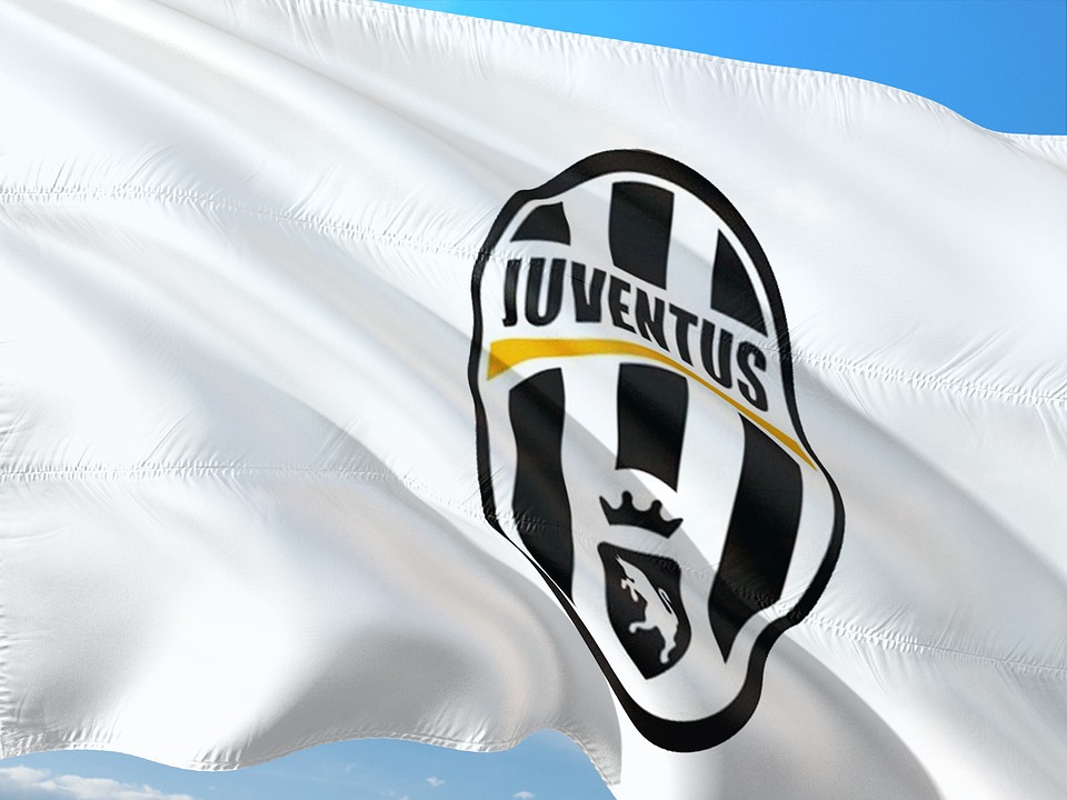 Drapeau floqué du logo de la Juventus Turin
